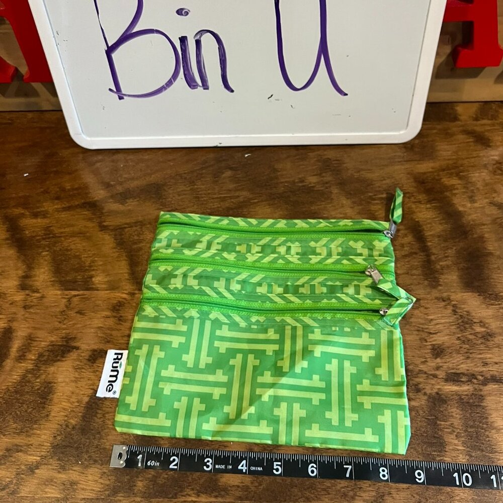 Rume Bright green 3 zipper Pouch